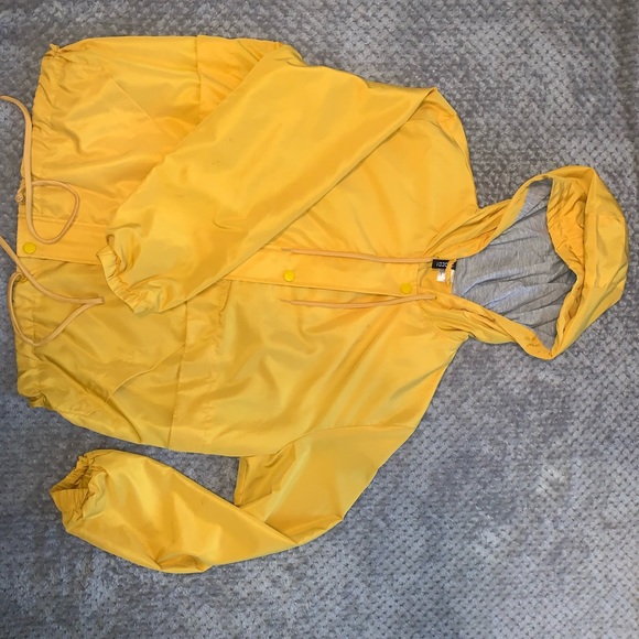 H&M yellow rain jacket with drawstring - Picture 2 of 9